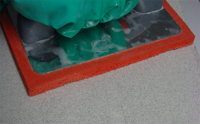 applicazione adesivo cementizio